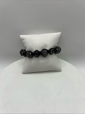 1318. Cara New York Black Beaded Bracelet with Black‎ Accents 5 1/2” Plus